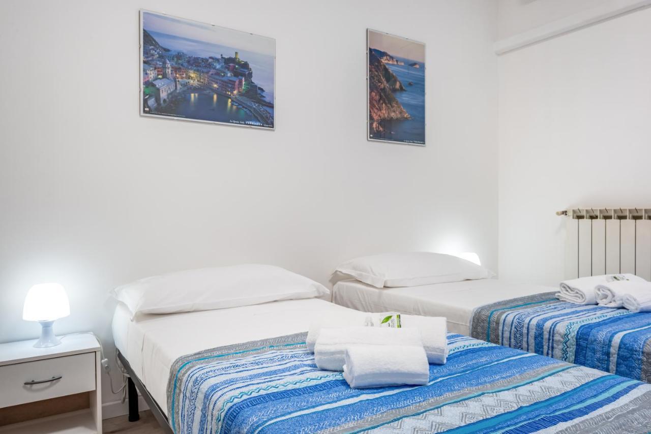 New Apt! 1Km From Central Station 'La Spezia' Exterior photo